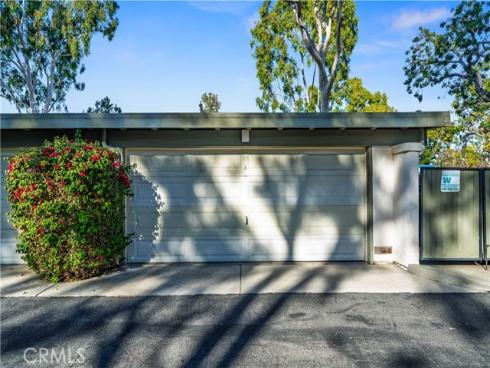 19 Las Brisas 10 , Irvine, CA