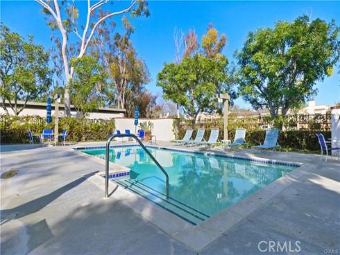 19 Las Brisas 10 , Irvine, CA