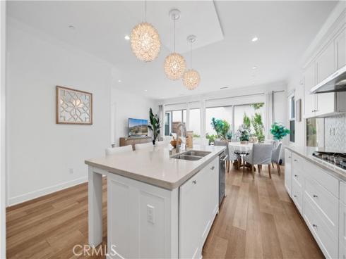 67 Runner , Irvine, CA