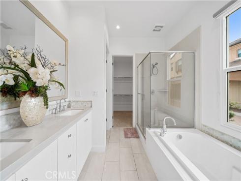 67 Runner , Irvine, CA