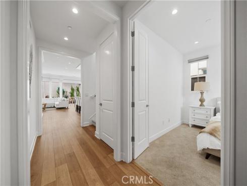 67 Runner , Irvine, CA