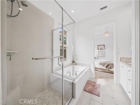 67 Runner , Irvine, CA