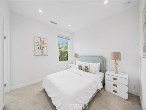 67 Runner , Irvine, CA