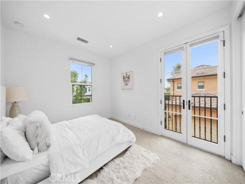 67 Runner , Irvine, CA