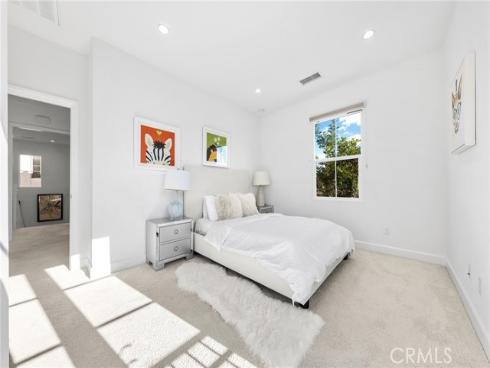 67 Runner , Irvine, CA