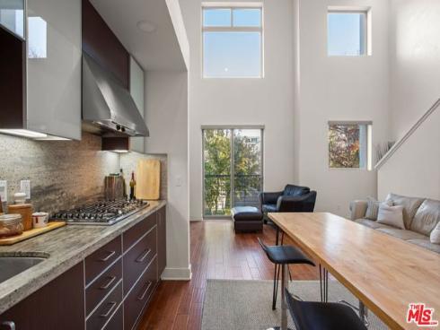 25 Delancy , Irvine, CA