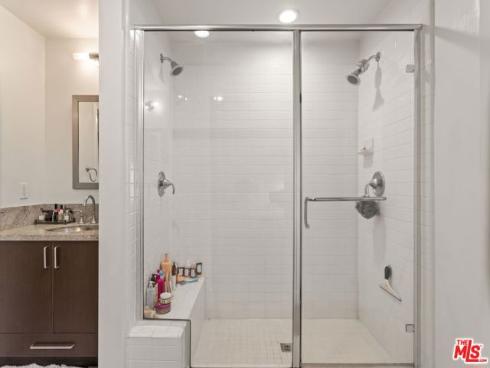 25 Delancy , Irvine, CA