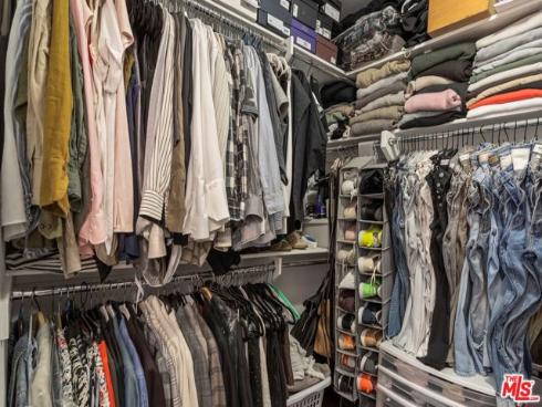 25 Delancy , Irvine, CA