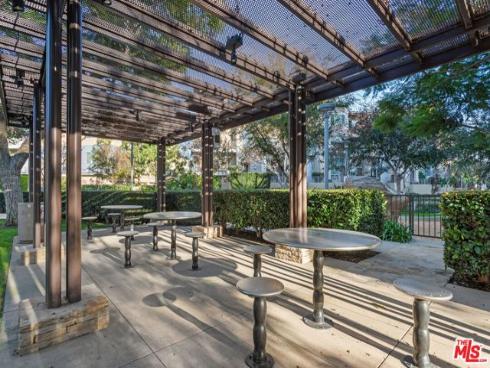 25 Delancy , Irvine, CA