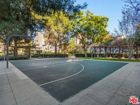 25 Delancy , Irvine, CA