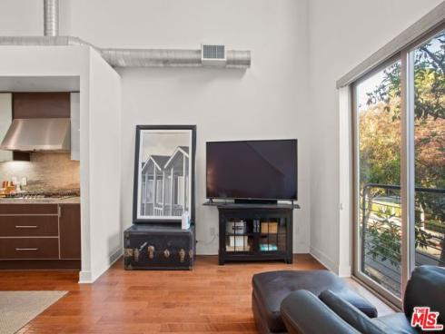 25 Delancy , Irvine, CA