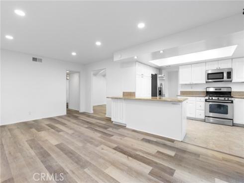 7 Chattanooga , Irvine, CA