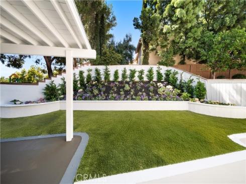 33 Winterfield Road, Irvine, CA