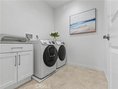 164 Newall , Irvine, CA