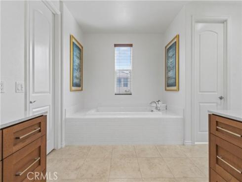 164 Newall , Irvine, CA