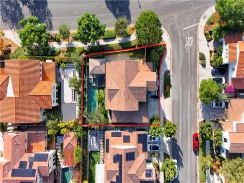 164 Newall , Irvine, CA