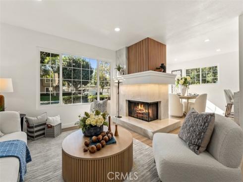 12 Woodleaf , Irvine, CA