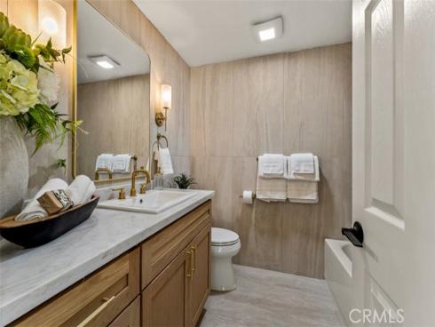 12 Woodleaf , Irvine, CA