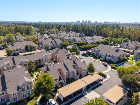 12 Woodleaf , Irvine, CA