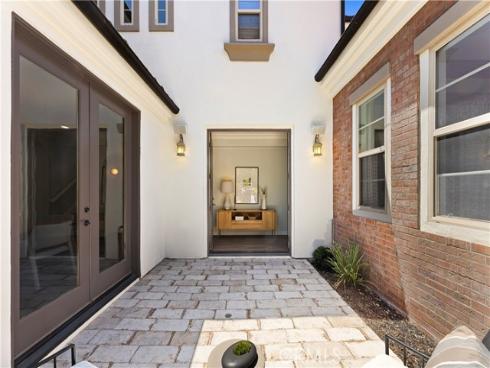 54 Valley Terrace , Irvine, CA