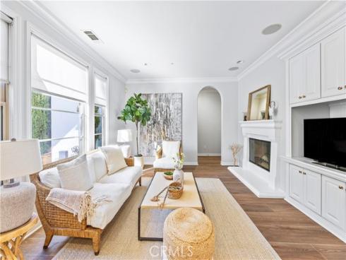 54 Valley Terrace , Irvine, CA