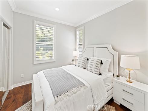 54 Valley Terrace , Irvine, CA