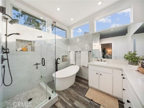 26 Windflower , Irvine, CA