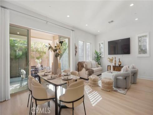 138 Jayhawk , Irvine, CA