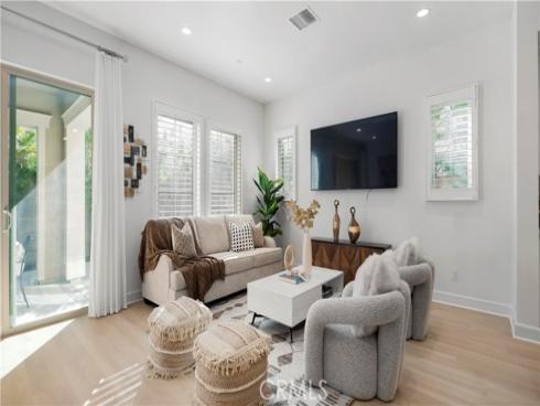 138 Jayhawk , Irvine, CA