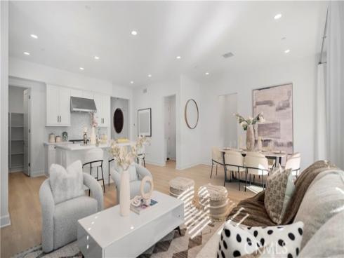 138 Jayhawk , Irvine, CA