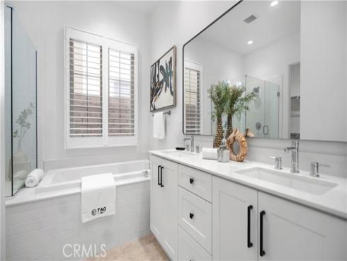 138 Jayhawk , Irvine, CA