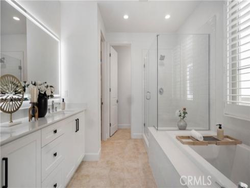 138 Jayhawk , Irvine, CA