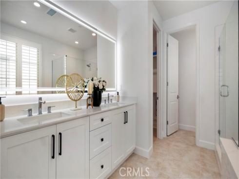 138 Jayhawk , Irvine, CA