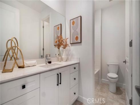 138 Jayhawk , Irvine, CA