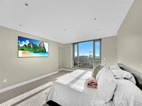 5124 Scholarship , Irvine, CA