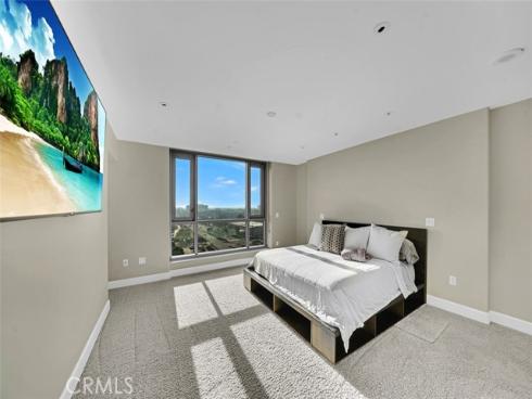 5124 Scholarship , Irvine, CA