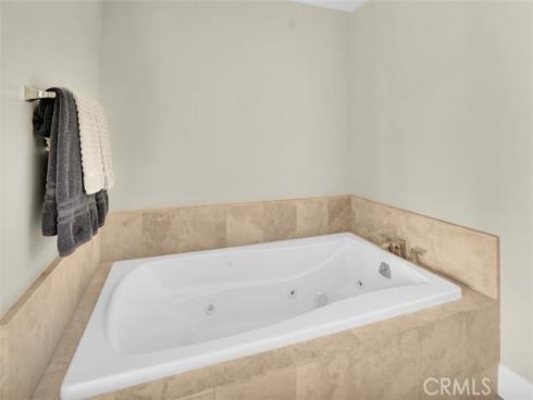 5124 Scholarship , Irvine, CA