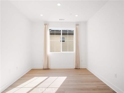 297 Shoveler , Irvine, CA