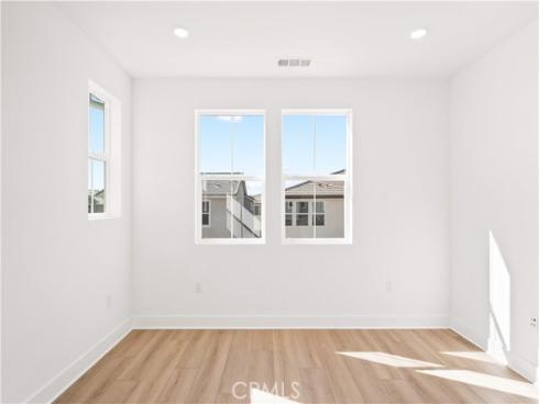 297 Shoveler , Irvine, CA