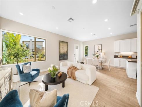 151 Scale , Irvine, CA