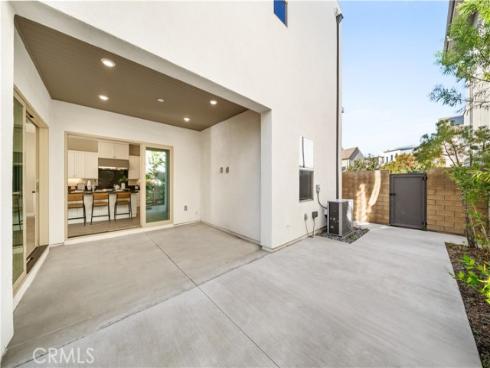 151 Scale , Irvine, CA