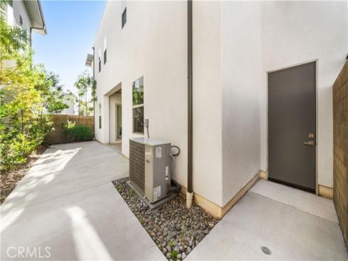 151 Scale , Irvine, CA