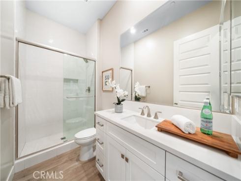 151 Scale , Irvine, CA