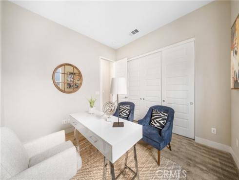 151 Scale , Irvine, CA