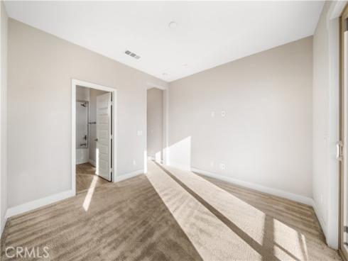 151 Scale , Irvine, CA