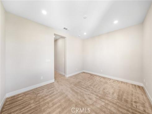 151 Scale , Irvine, CA