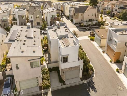 151 Scale , Irvine, CA