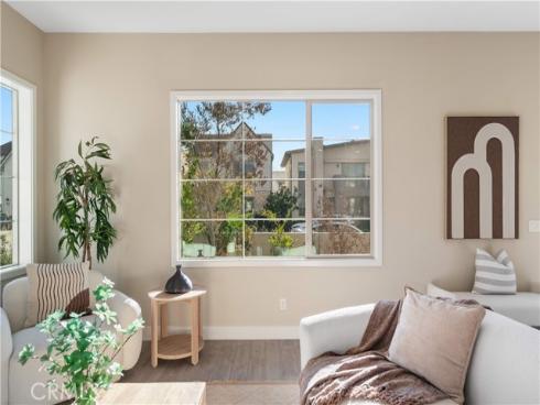 157 Scale , Irvine, CA