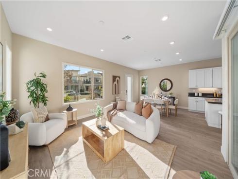 157 Scale , Irvine, CA