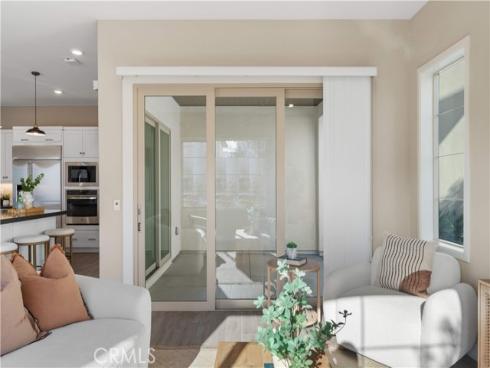 157 Scale , Irvine, CA